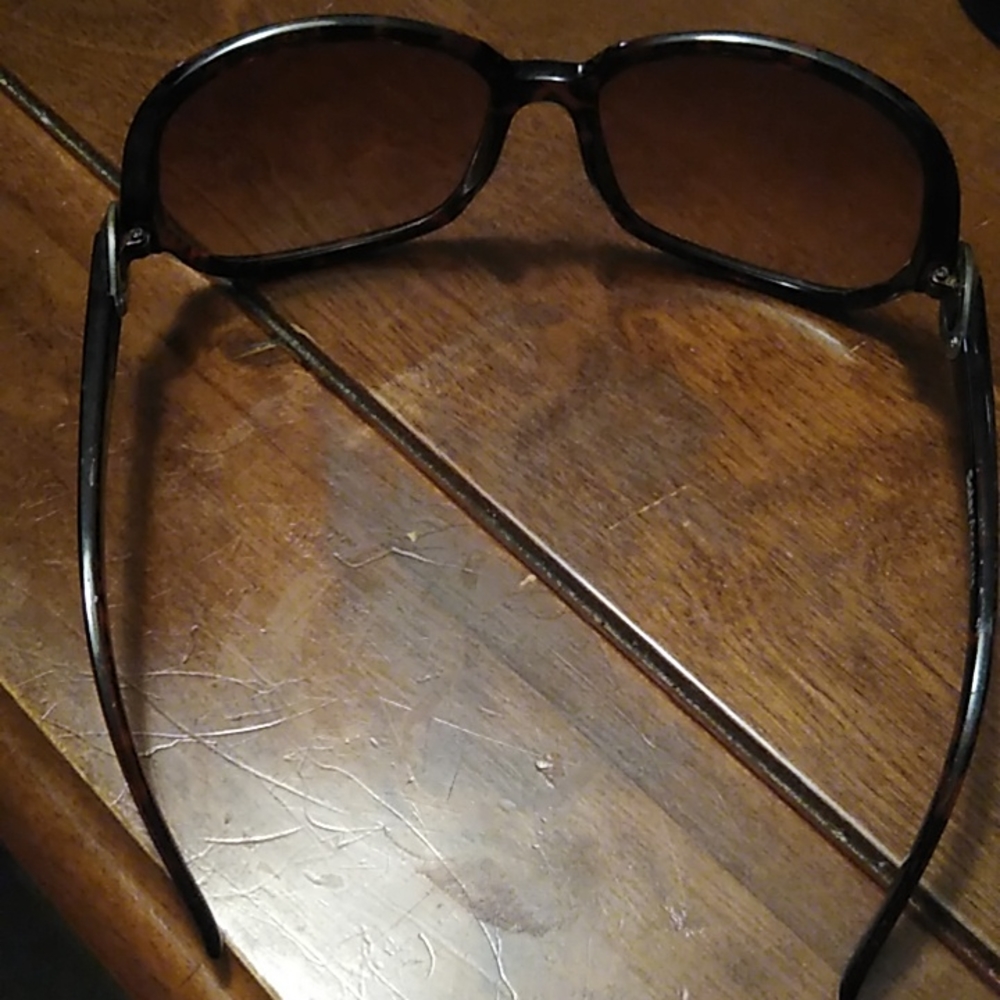 Oversized Tortoise Shell Brown Solar Accents Sung… - image 2